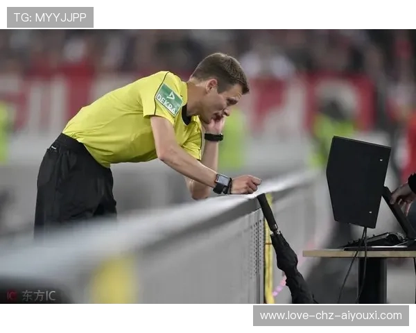 足球科技助攻:数据与视频回放重塑裁判尺度 足球科技助攻:数据与视频回放重塑裁判尺度