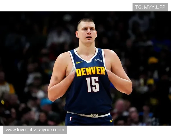 约基奇勾手命中并造犯规，掘金稳住胜局