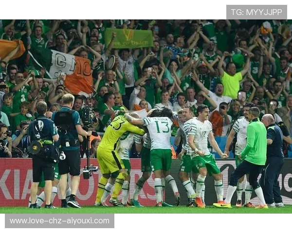 费耶诺德中前场在比赛中贡献多次助攻